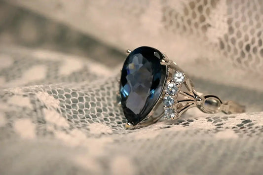 The Significance of Birthstones: Unveiling the Magic within Jewelry