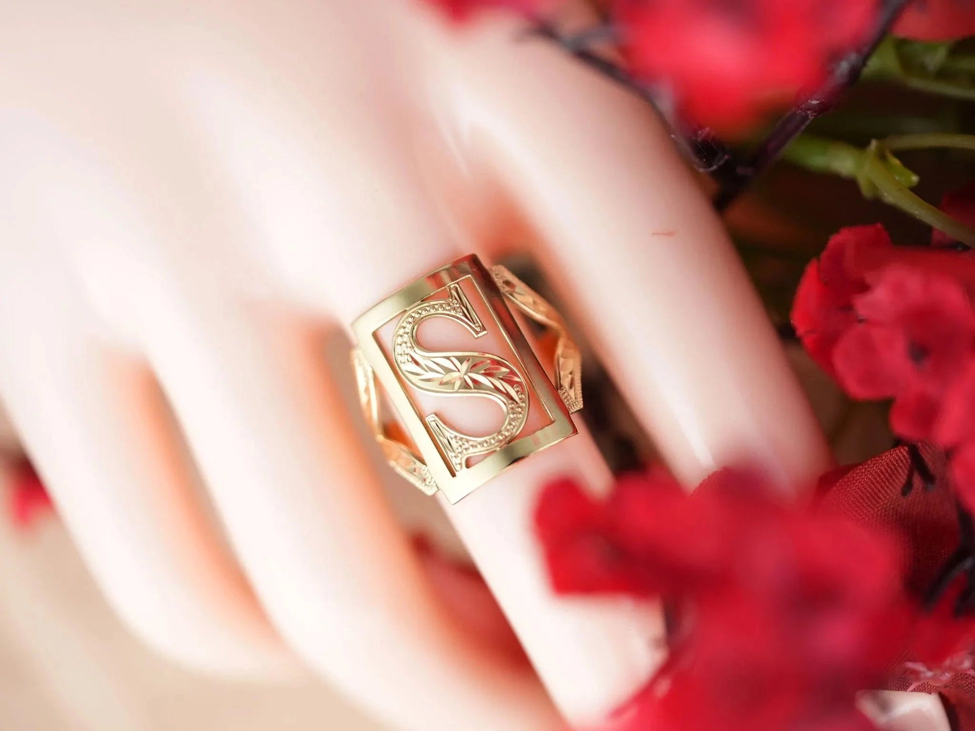 Elegant Personalized Initial Letter Ring Art Gold Jewelry