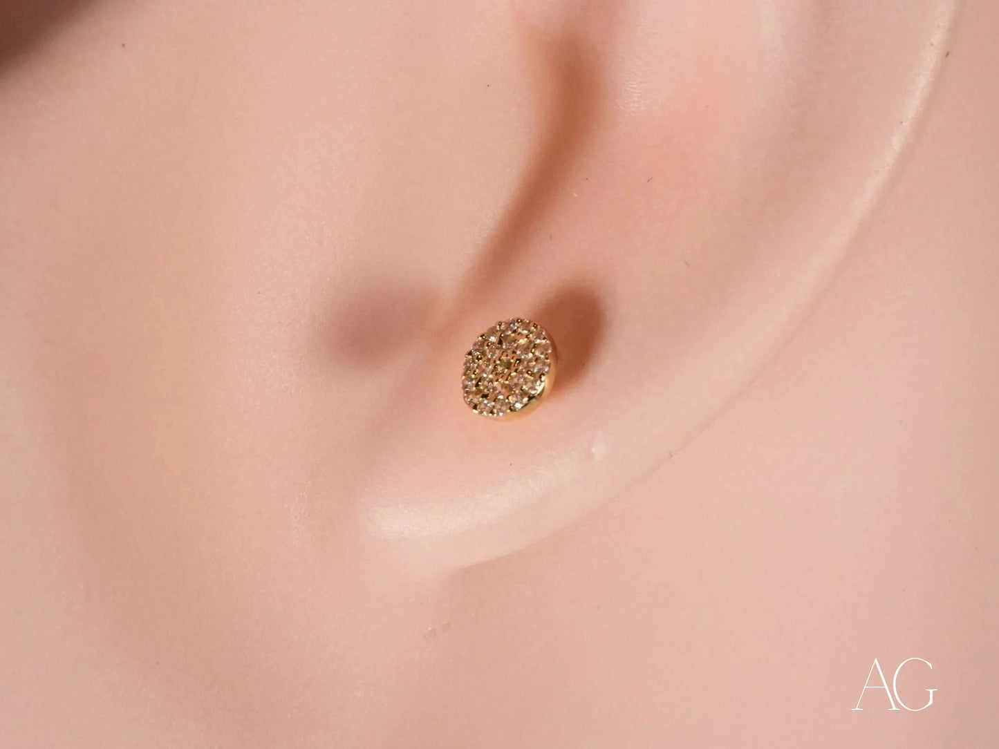 Oval gold stud earring from Gold CZ Earrings in certified 18k solid art gold jewelry