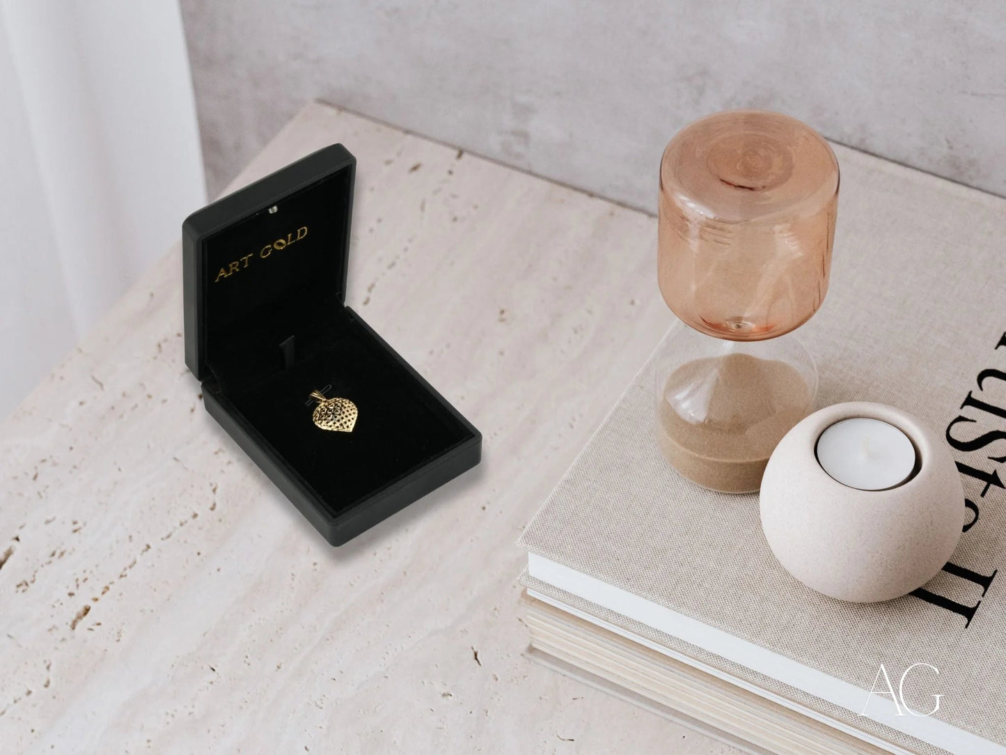 18k gold Golden Heart Pendant displayed in elegant black velvet jewelry box