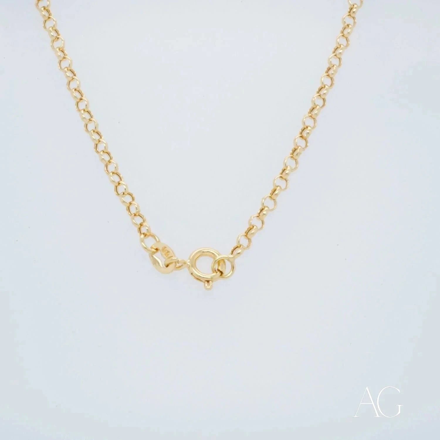Gold chain necklace with circular clasp for 18k Gold Heart Charm Anklet