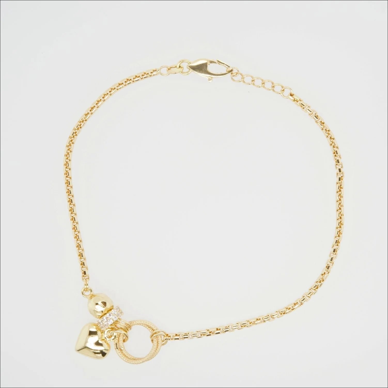 Delicate Charm 18k Gold Bracelet with Zirconia | Home page