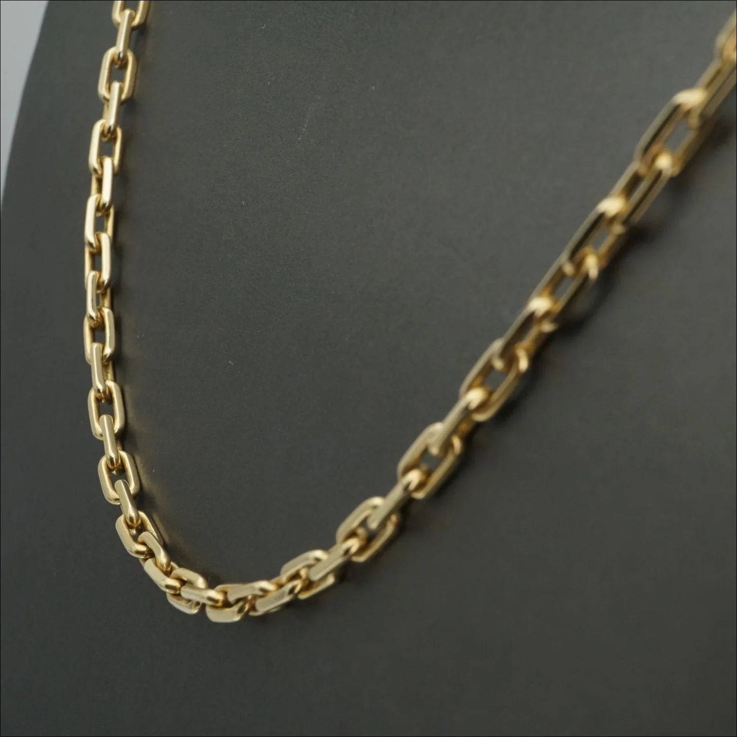Gold Jewelry: 18k Diamond Cut Chain | Above $1000