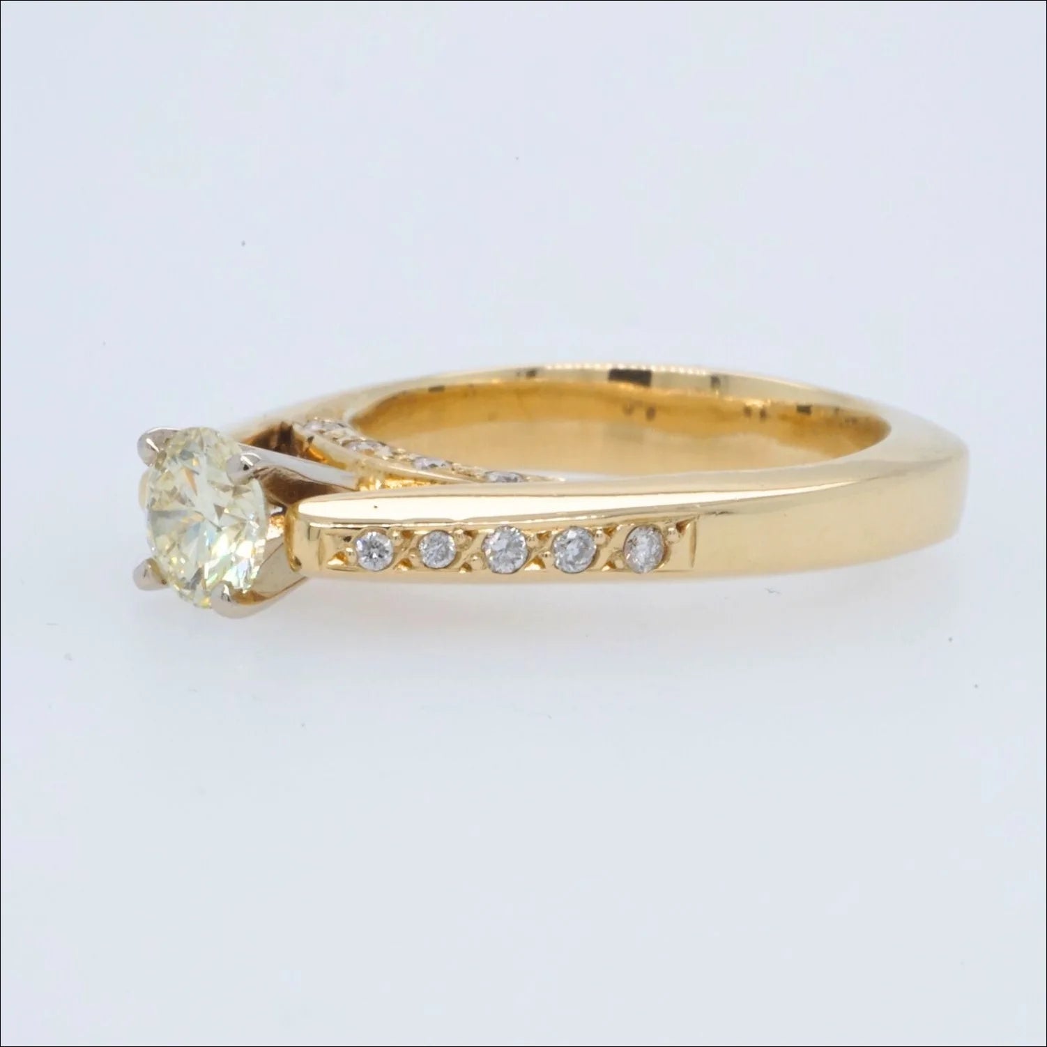 Eternal Love 18k Diamond Engagement Ring | Home page