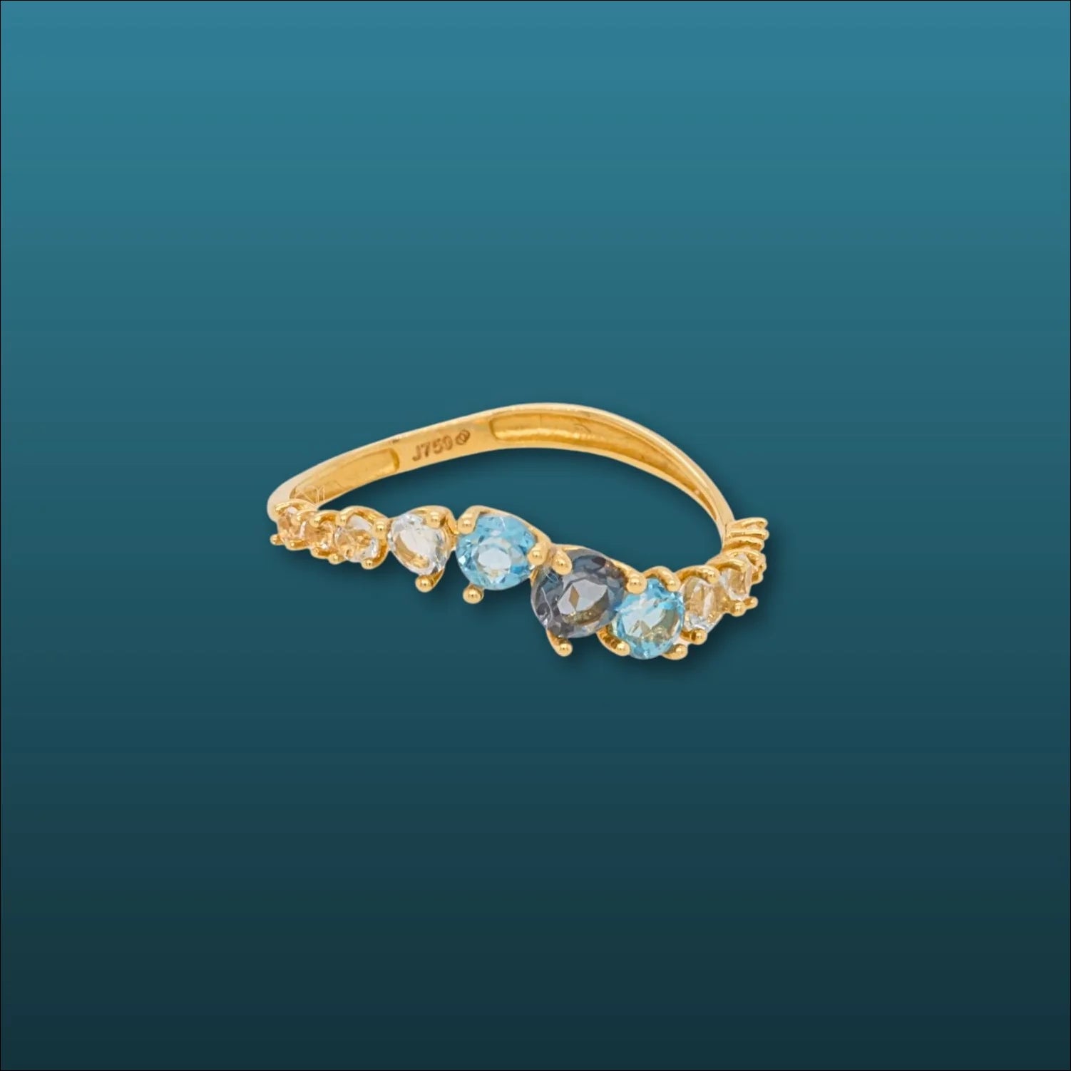 Tranquil gradient cz 18k gold ring | Rings