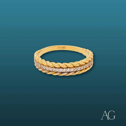 18k gold wrap ring featuring twisted rope design and sparkling white czs