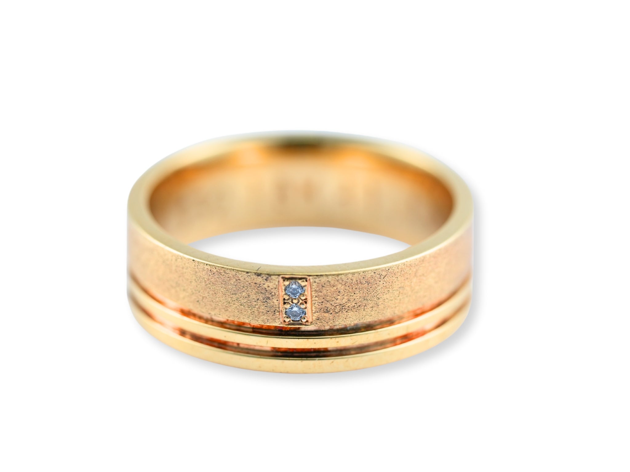 Golden Meridian Wedding Band with Diamond Accent