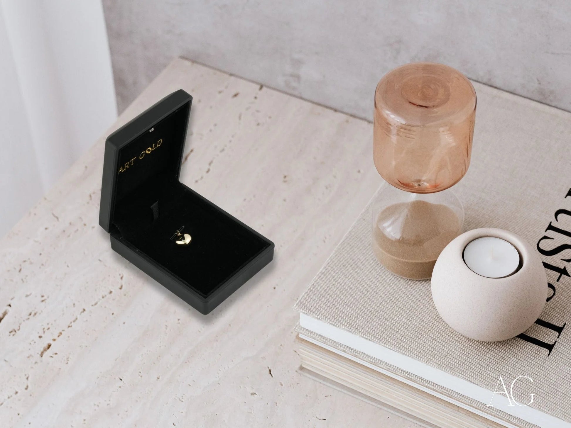 Black velvet ring box with silver clasp for 18k gold Golden Heart Pendant