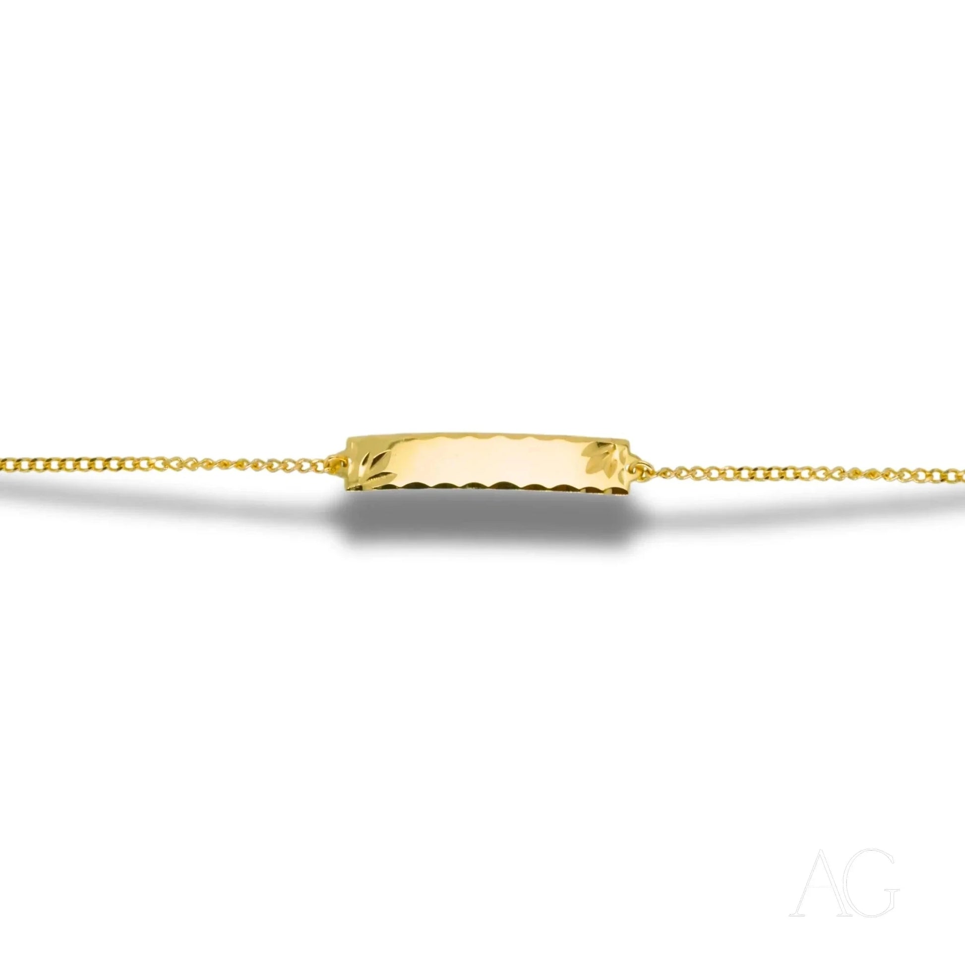 Gold chain bracelet with engraved plate in 18k solid gold for kids