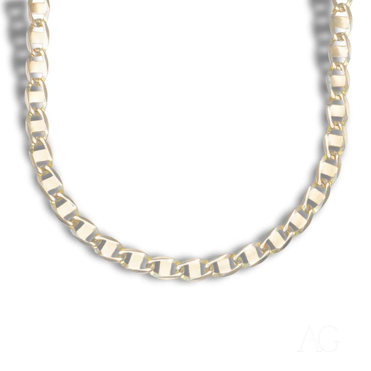 Piastrine gold chain: versatile elegance