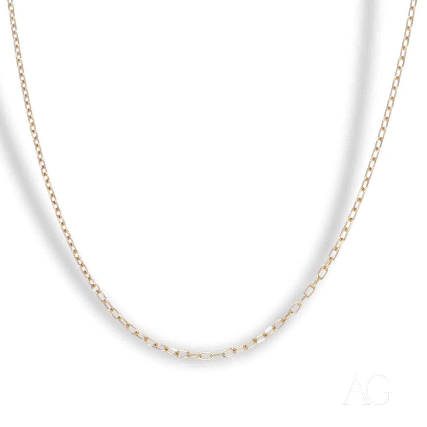 Delicate 18k gold chain