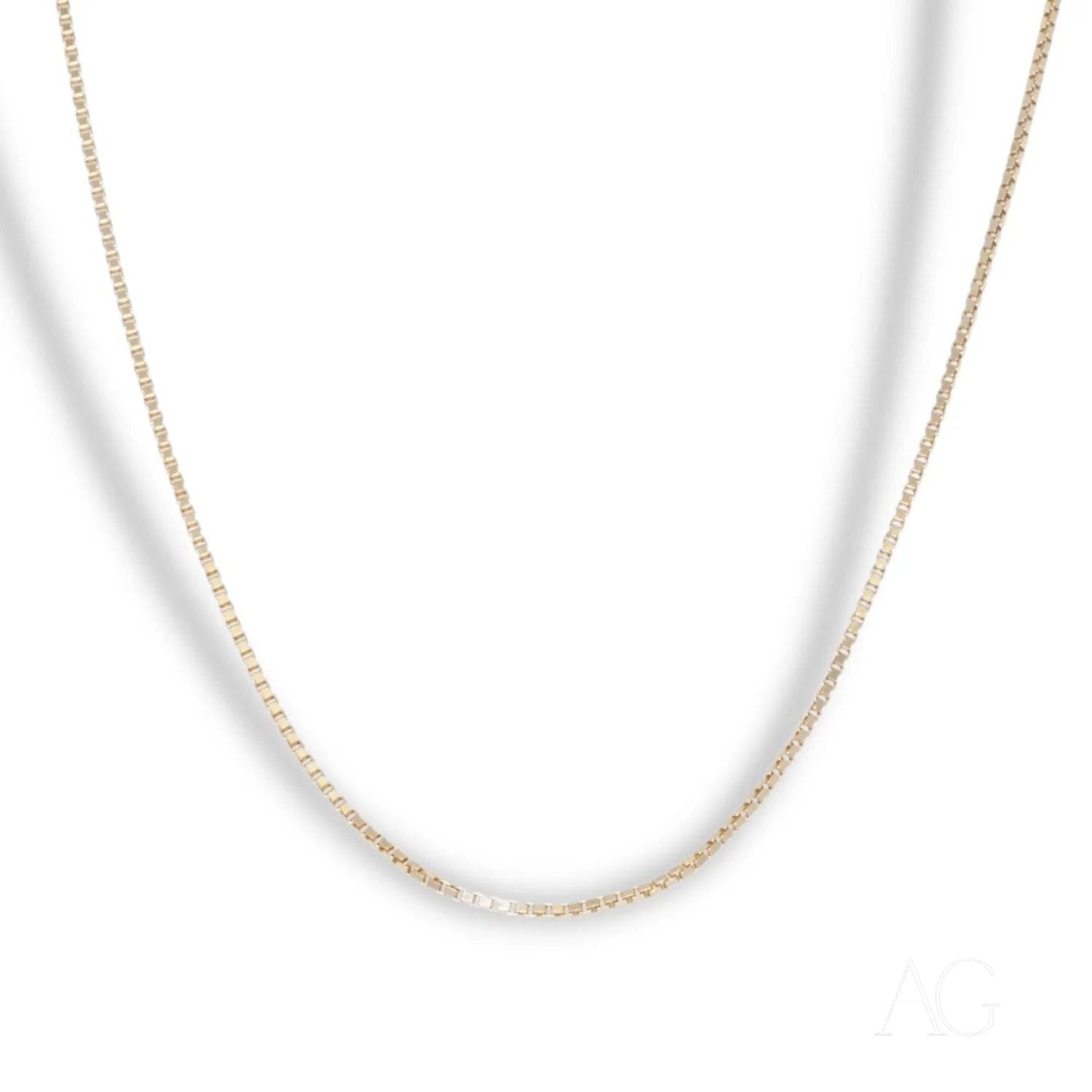 Luxurious 14k gold box chain