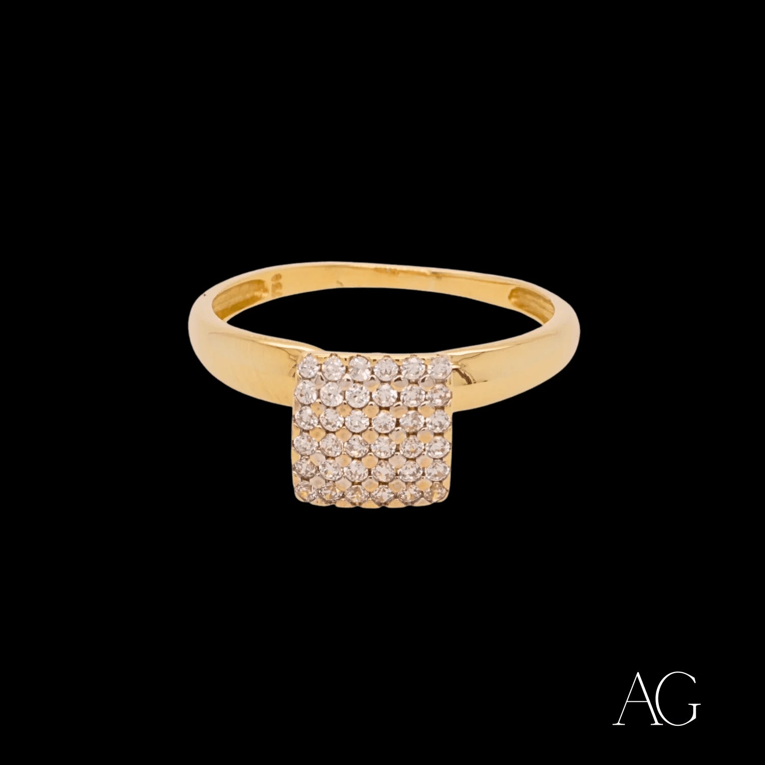 Elegant 18k gold cz square ring