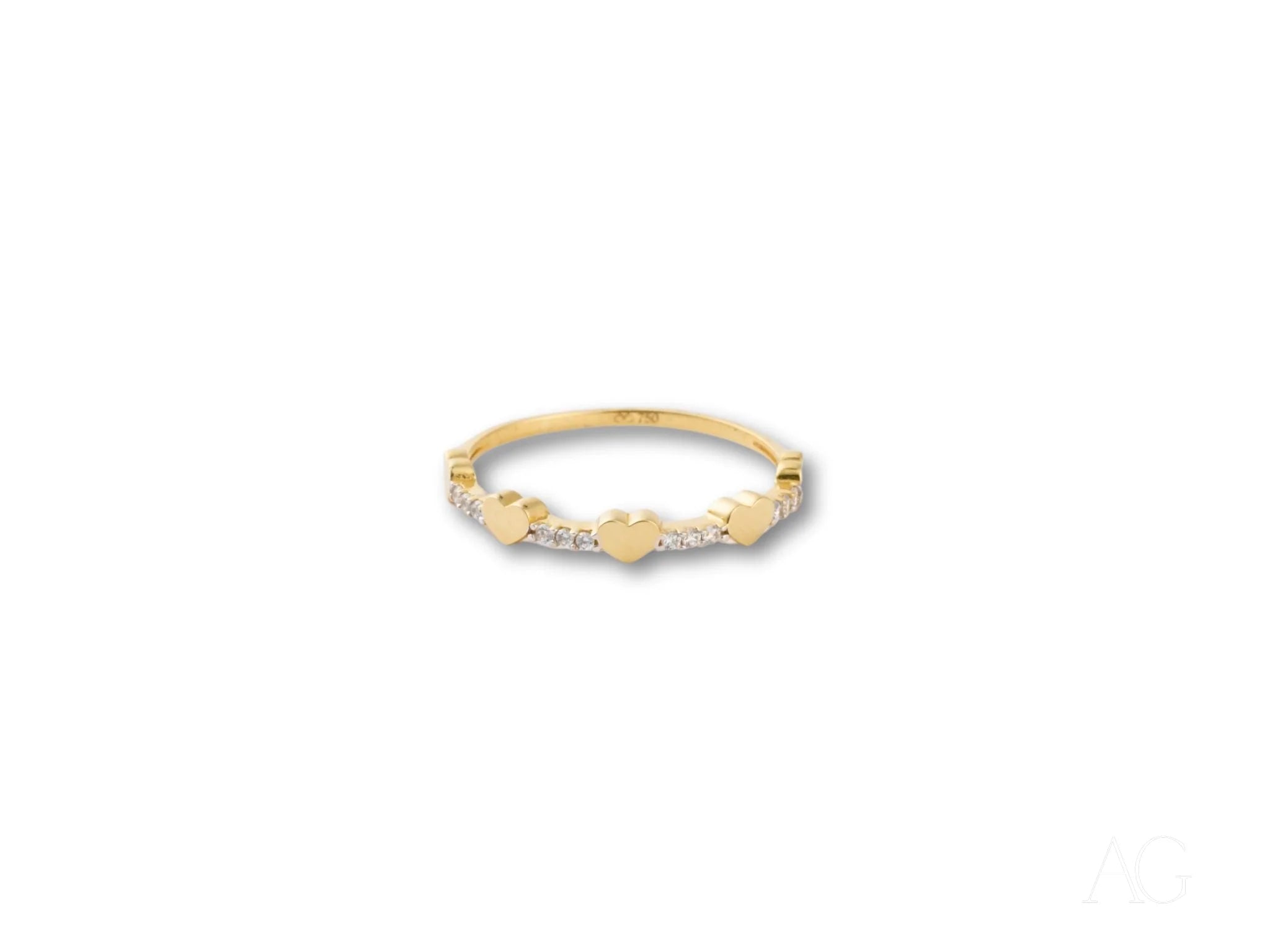 Love elegance with our 18k yellow gold cz heart ring