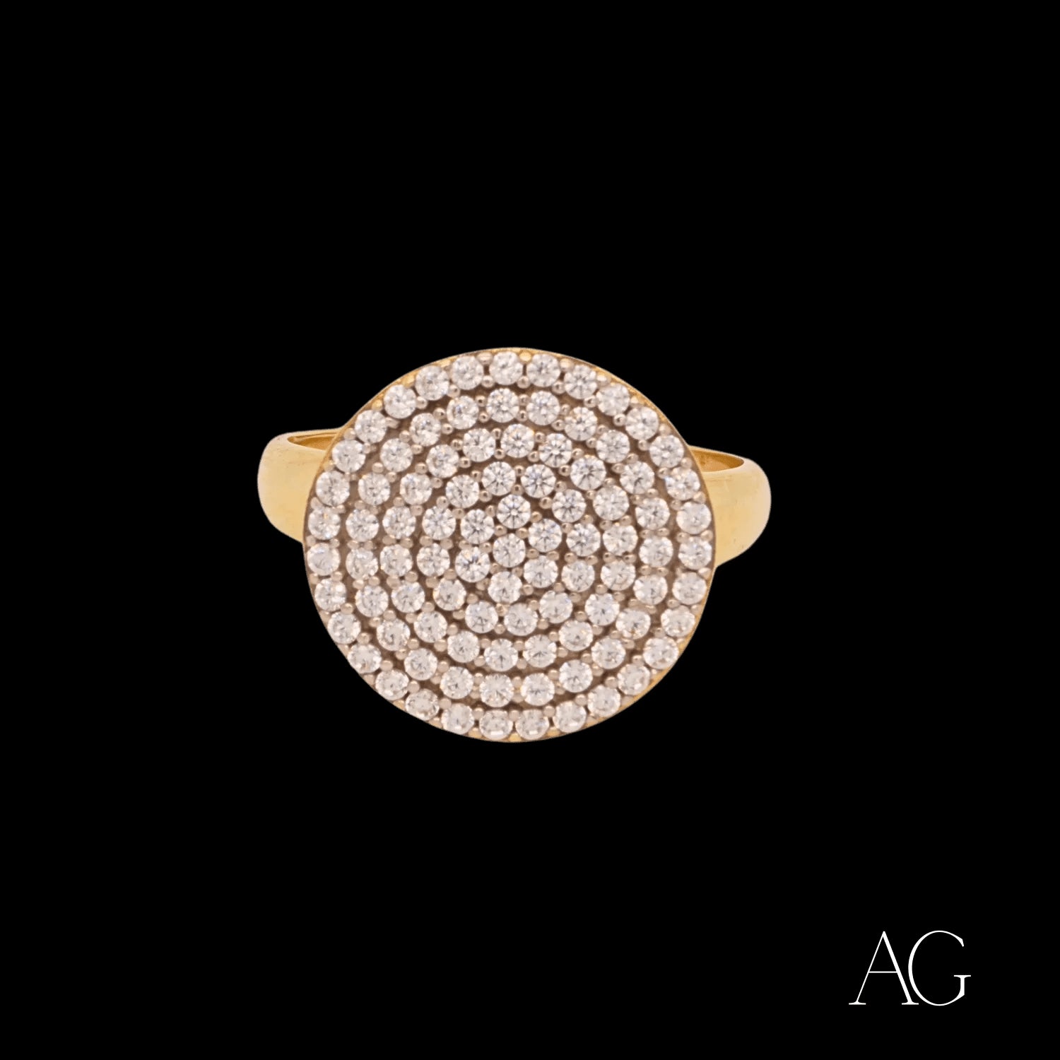 Timeless elegance 18k gold cz ring