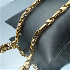 Luxury 18k Gold Chain - Boston Exclusivity | Chains
