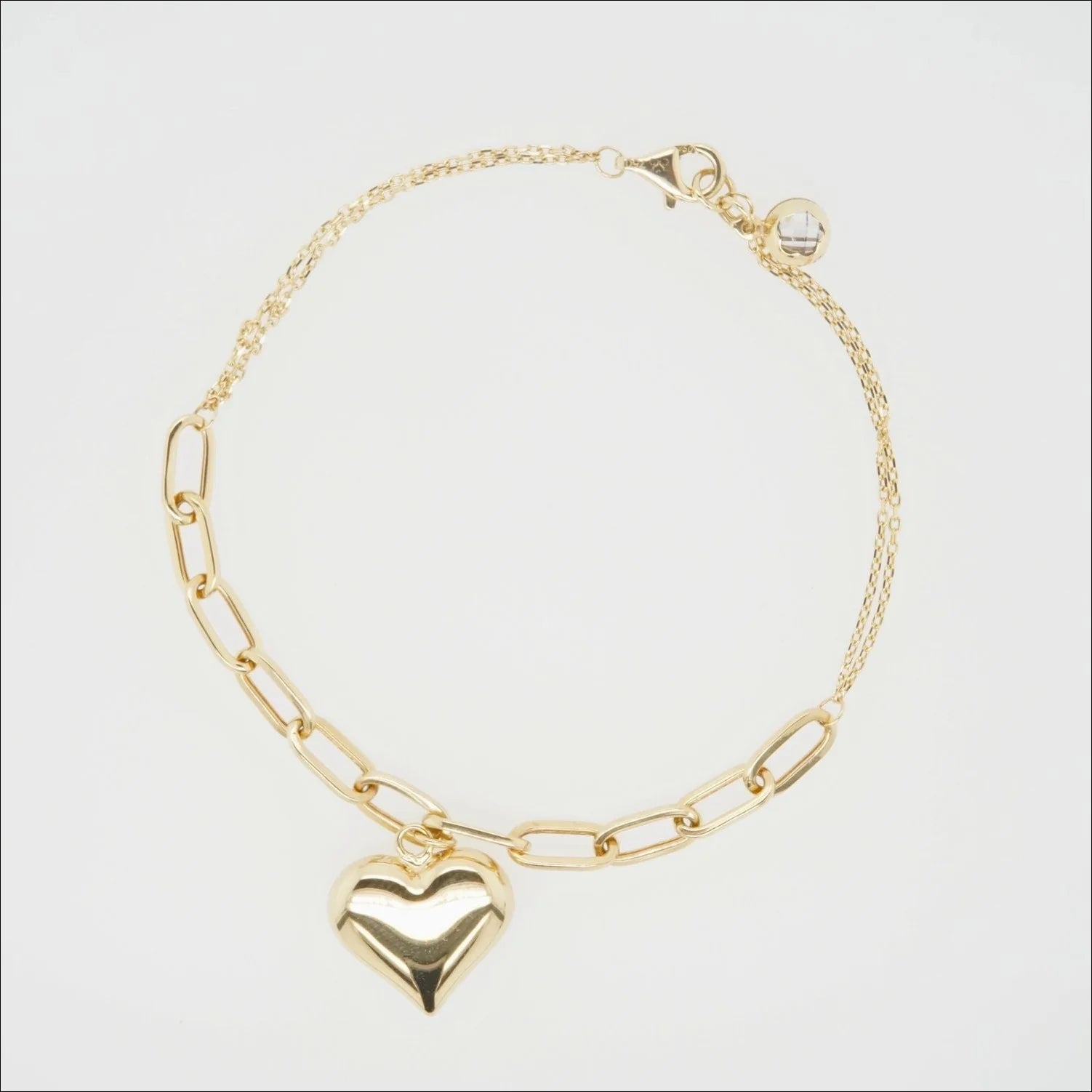 Art Gold Jewelry’s Heart Bracelet: A Symbol of Love