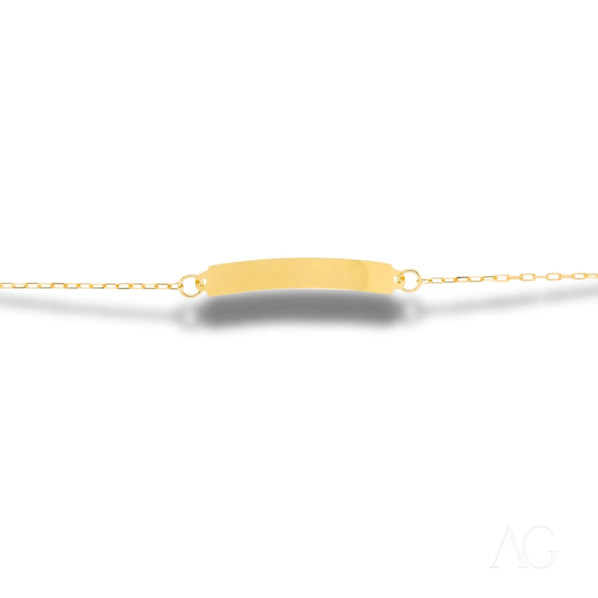 Gold bar bracelet with delicate chain in 18k solid gold for kids’ ID style