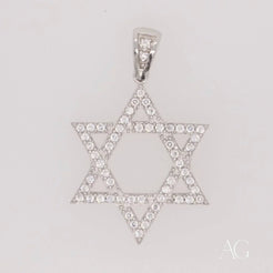 Elegant 18k White Gold Star of David pendant encrusted with sparkling diamonds