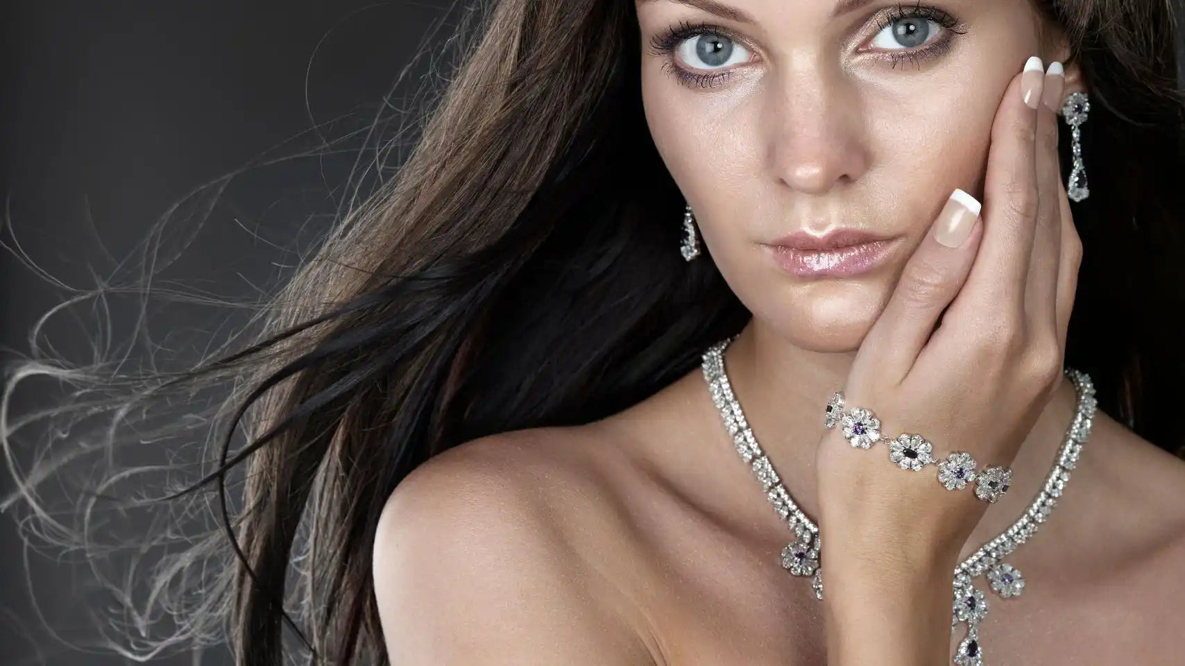 Elegant diamond jewelry set.