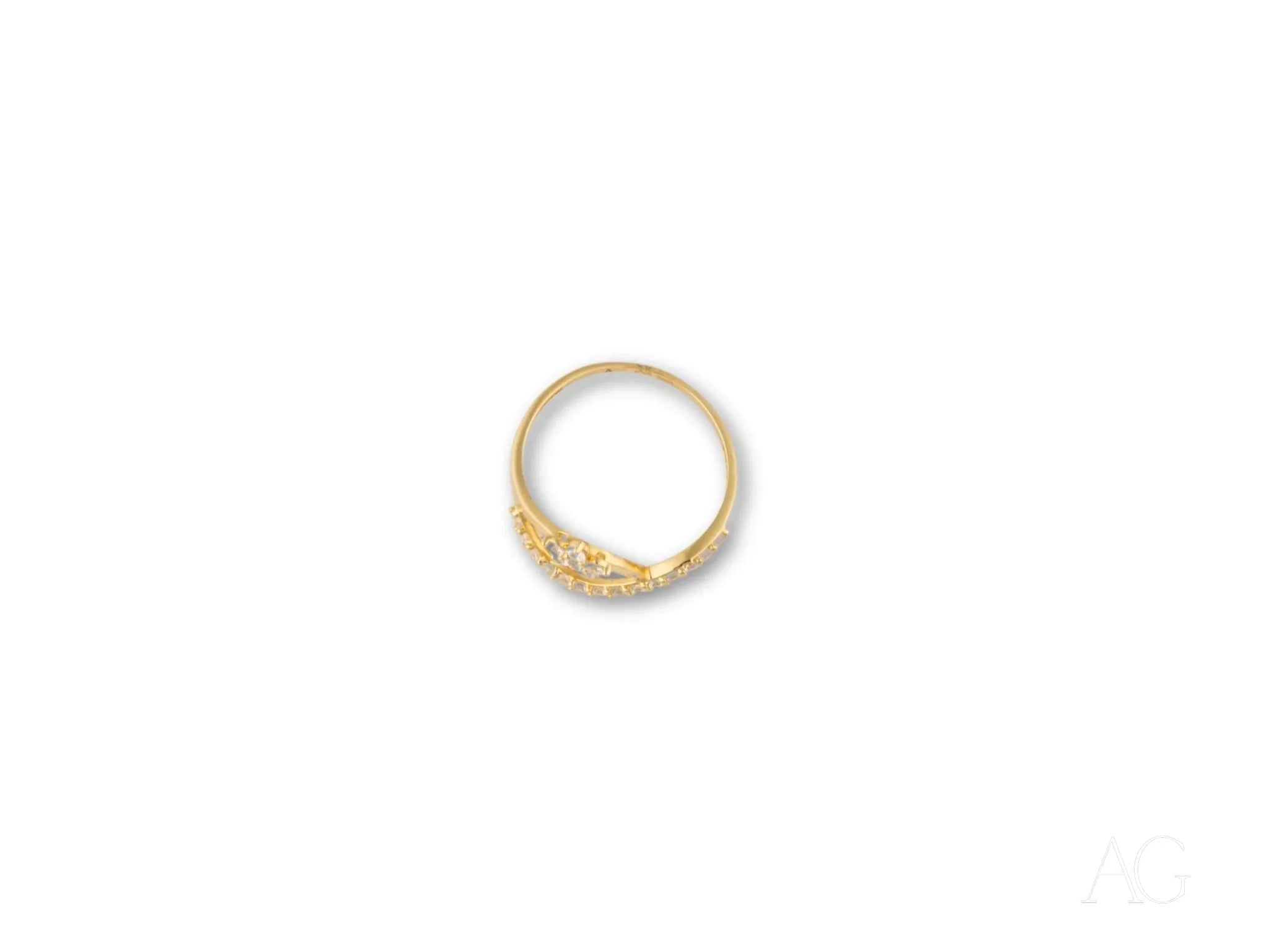 Delicate 18k yellow gold ring featuring floral design, showcasing elegance and charm