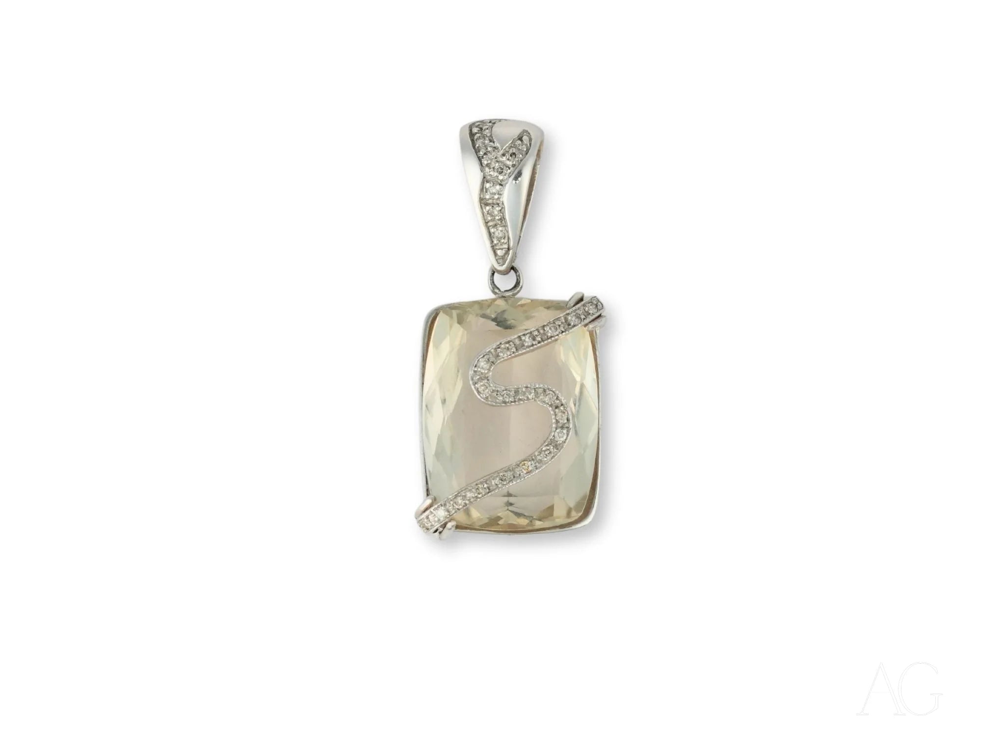 Rectangular mother-of-pearl pendant with silver accents in 18k white gold design