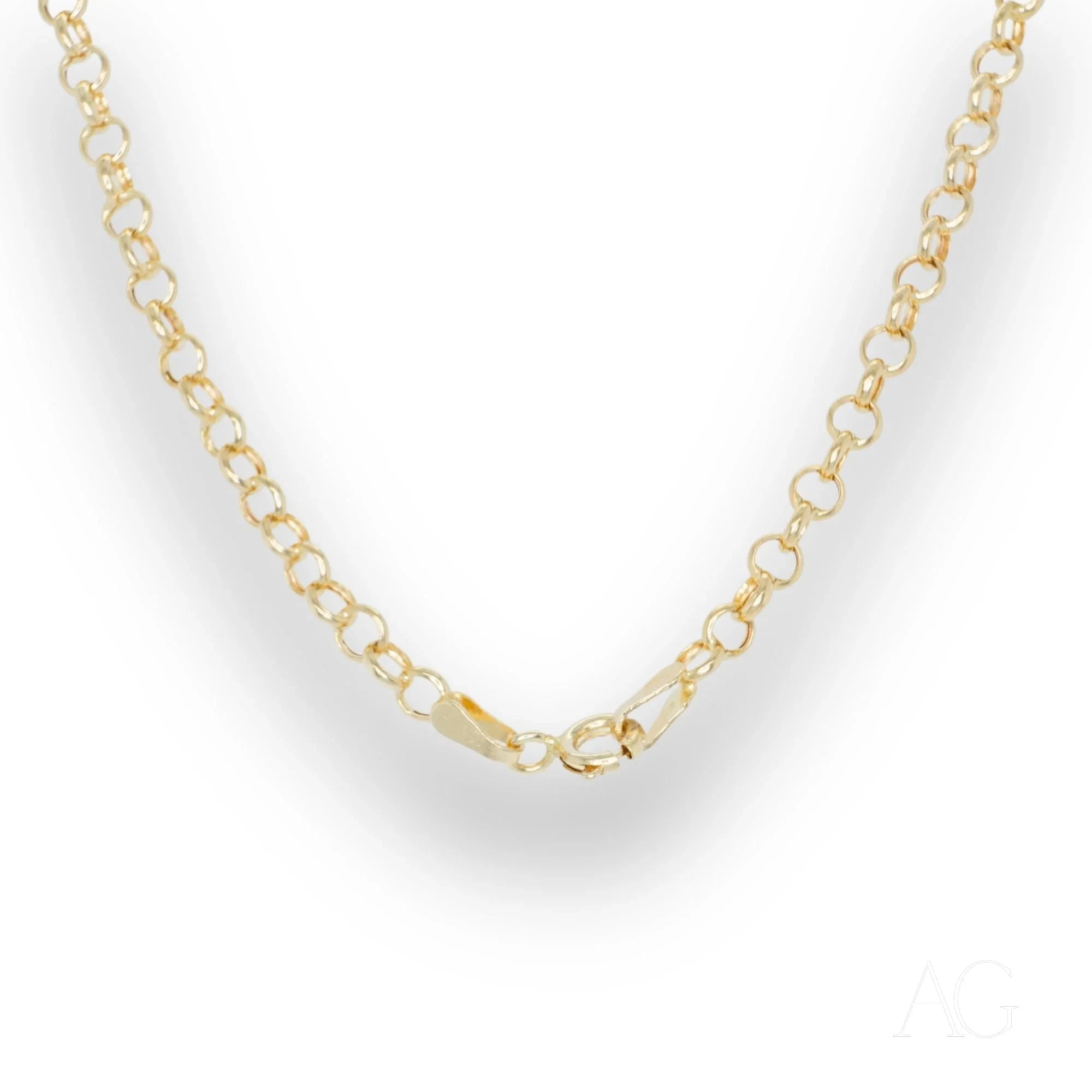 Gold 18k anklet featuring a delicate chain with small circular links for timeless elegance