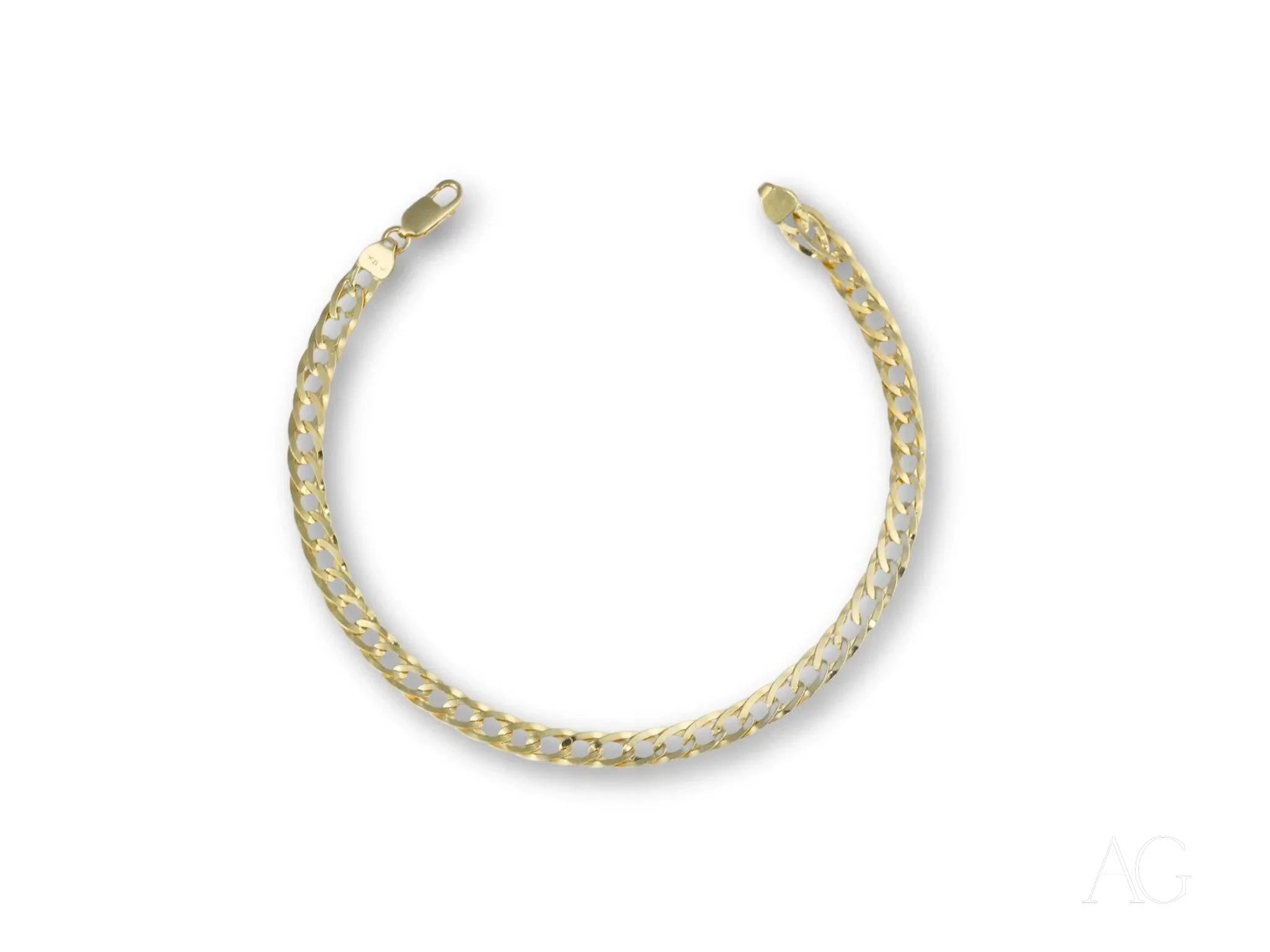 Gold bracelet in twisted rope design, crafted in 18k solid gold for elegant style