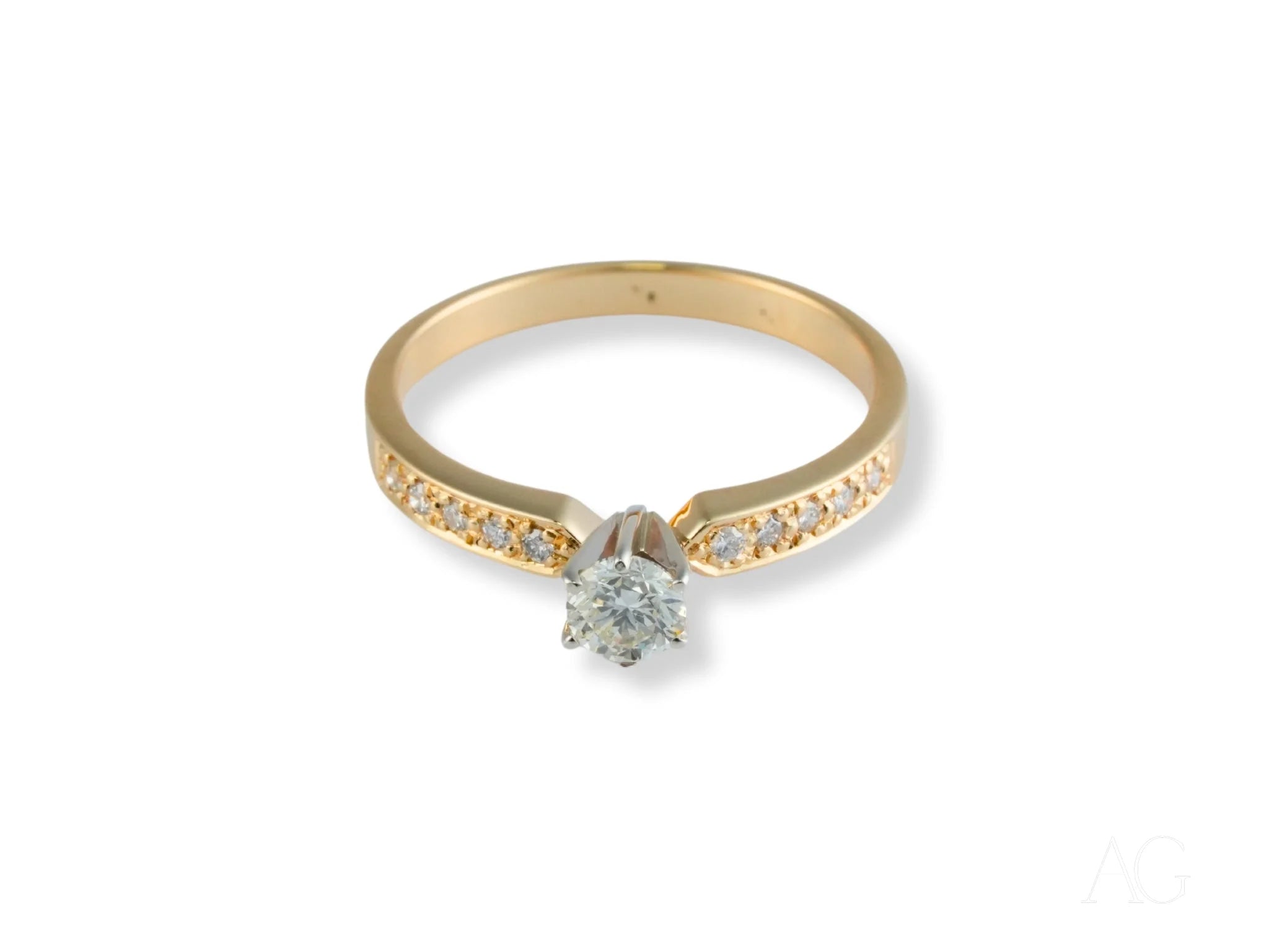 Golden Promise Engagement Ring in 18K gold with central diamond and side diamonds