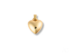 18k gold golden heart pendant featuring an elegant small indentation