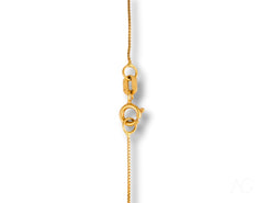 Gold chain with interlocking metal links and spring ring lock in 18k Gold Necklace