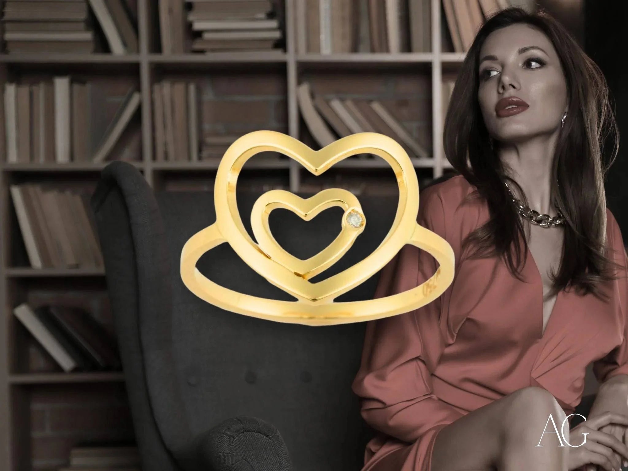 Golden heart-shaped crown design in 18k yellow gold Heart Ring from HHHH Collection