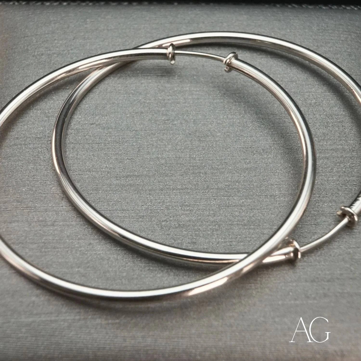 Pair of Luxury 18k White Gold Hoop Earrings with a stunning silver finish