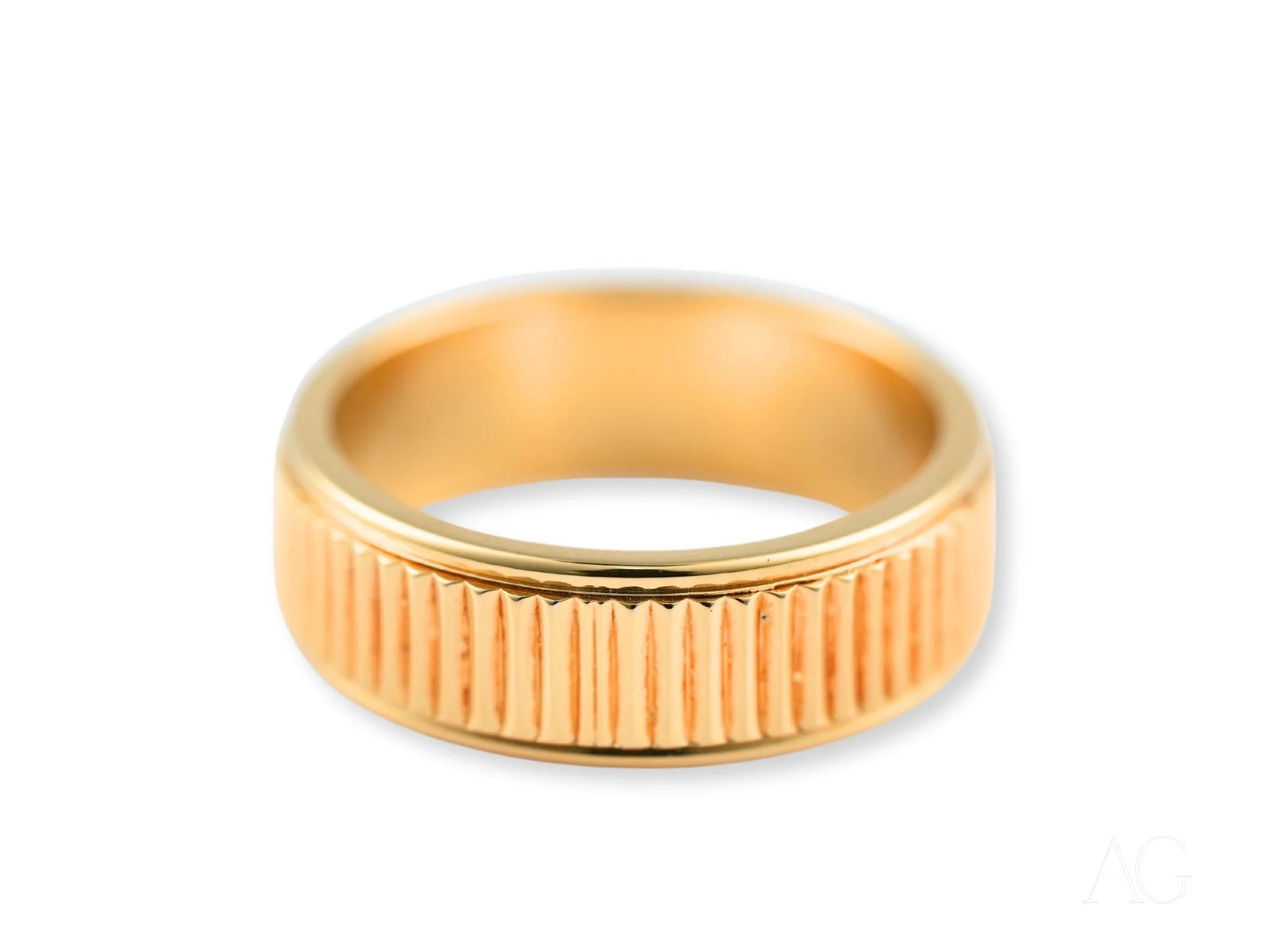 Gold Regal Ridge Wedding Band with vertical ridged texture in classic fit 14k gold