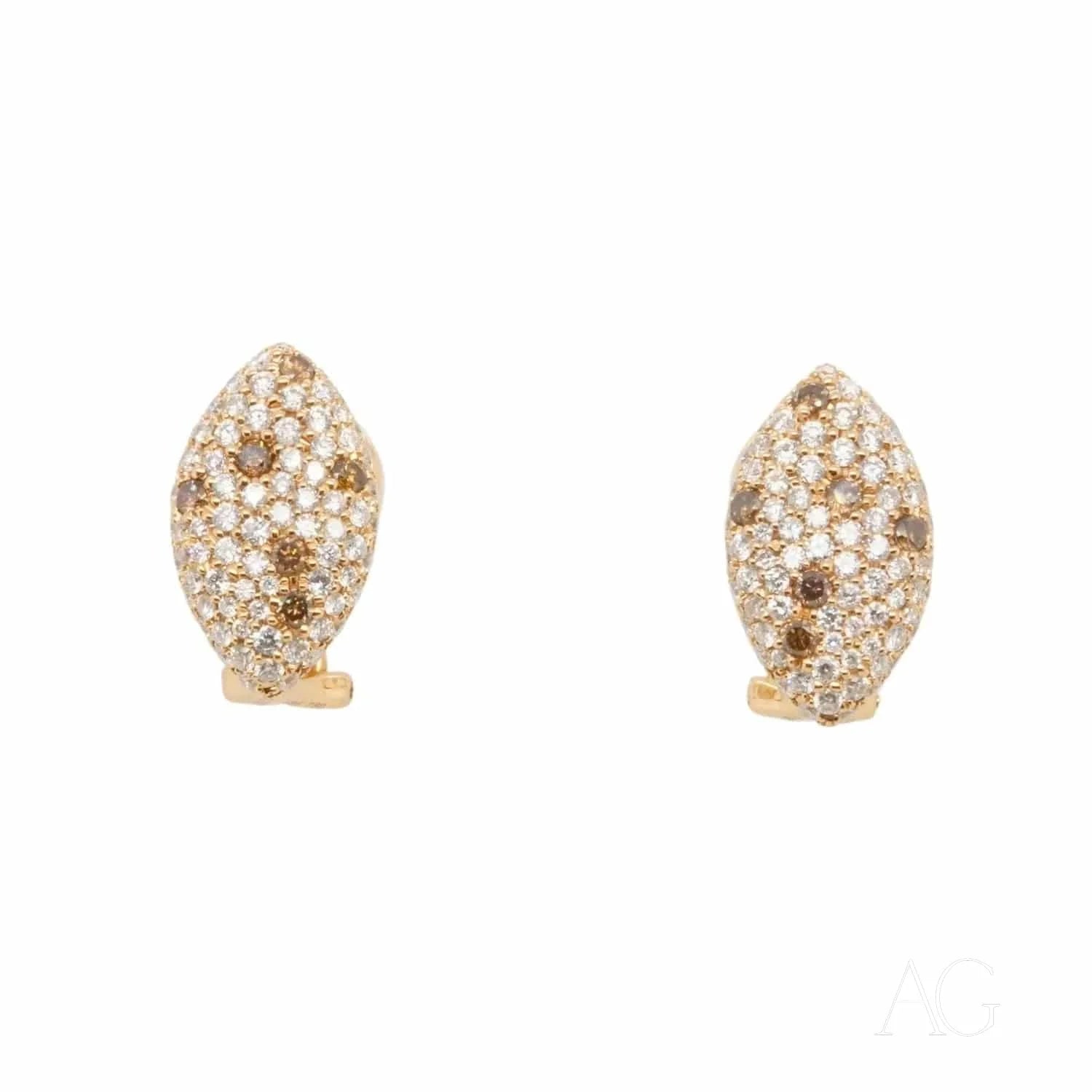 Pair of oval-shaped rose gold champagne diamond earrings in 18k beauty