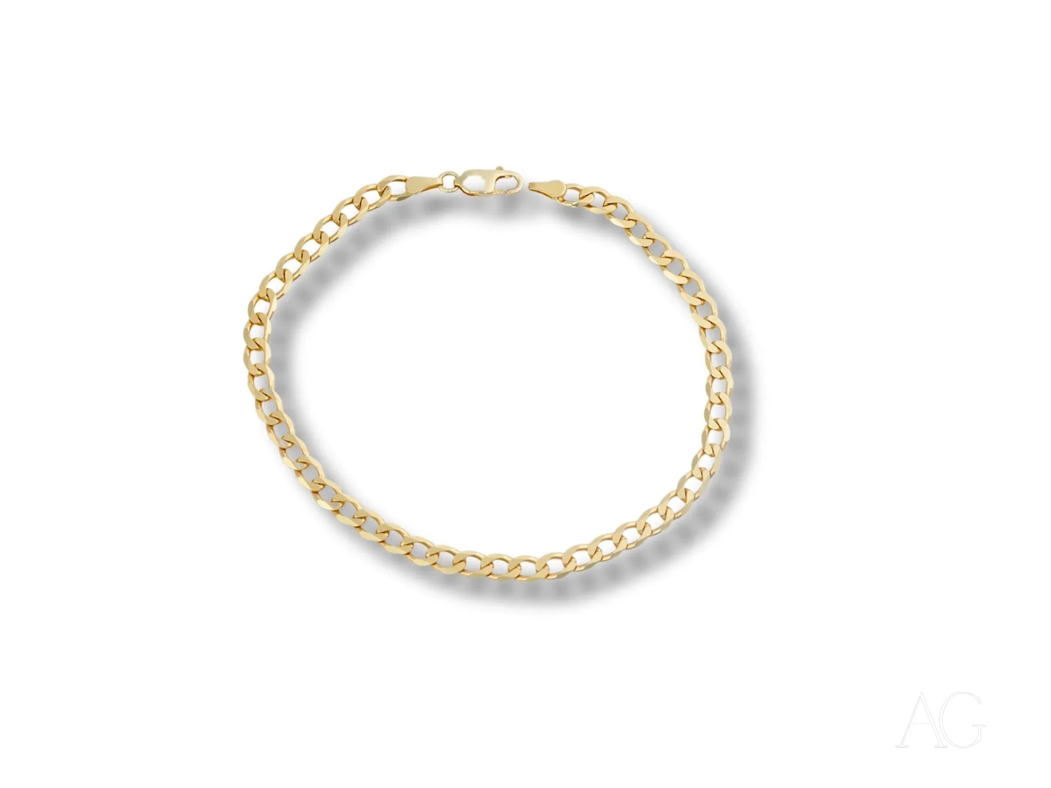 Solid 18k gold Cuban link bracelet featuring interlocking links for a luxurious look