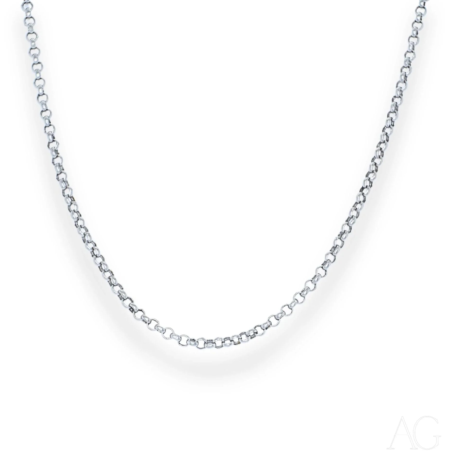 Silver chain necklace with small interlocking links in 18k white gold design