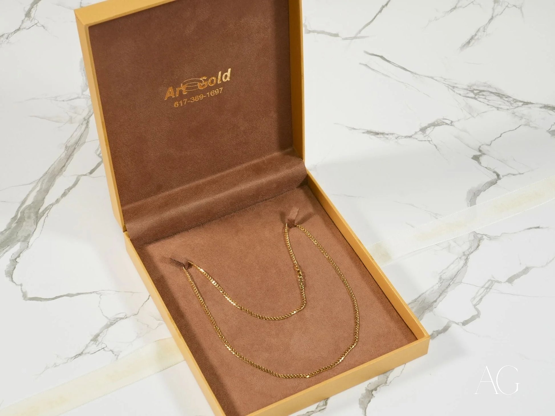 Gold chain necklace in presentation box for Supreme Elegance 18K Gold Cuban jewelry