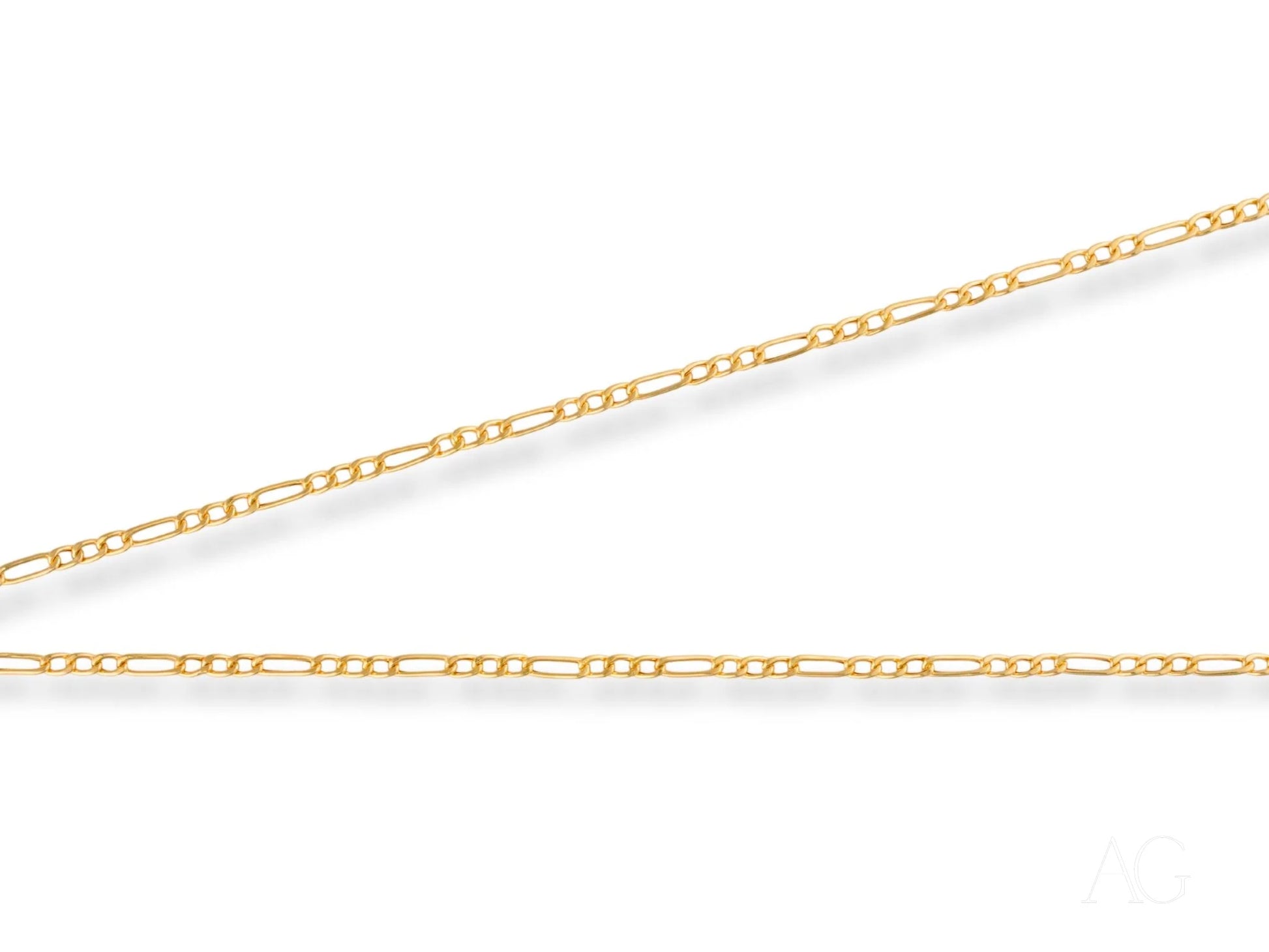 Timeless Sophistication – 18K Gold Semi-Solid Figaro Chain showcasing elegance and style