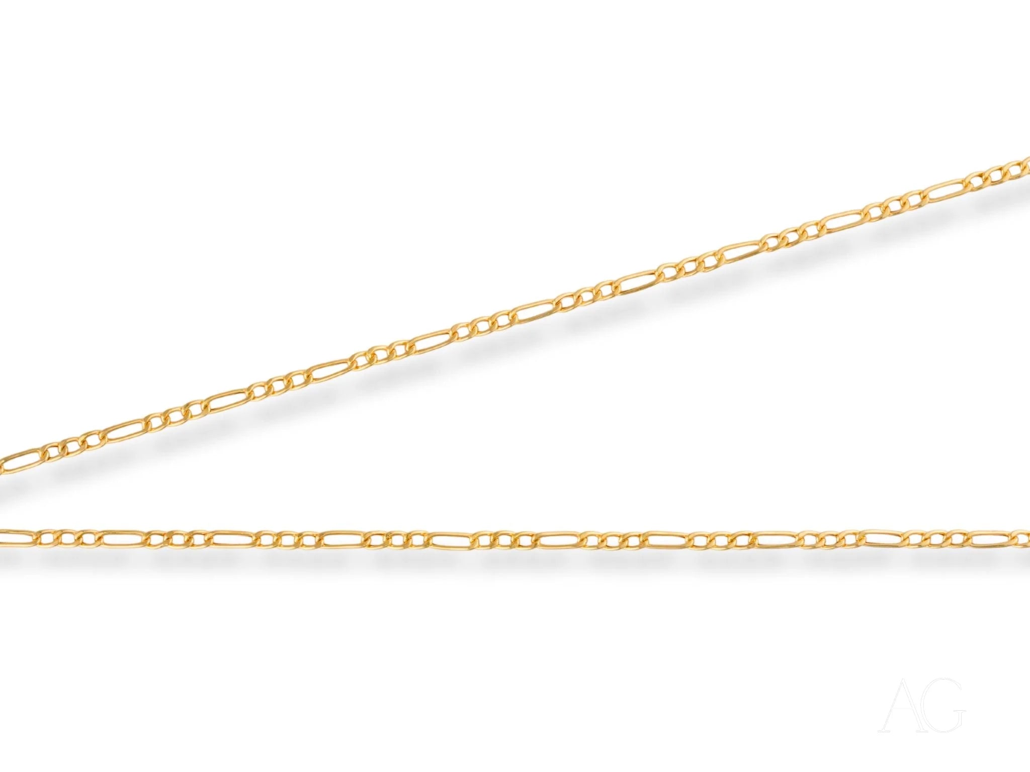 Timeless Sophistication – 18K Gold Semi-Solid Figaro Chain showcasing elegance and style